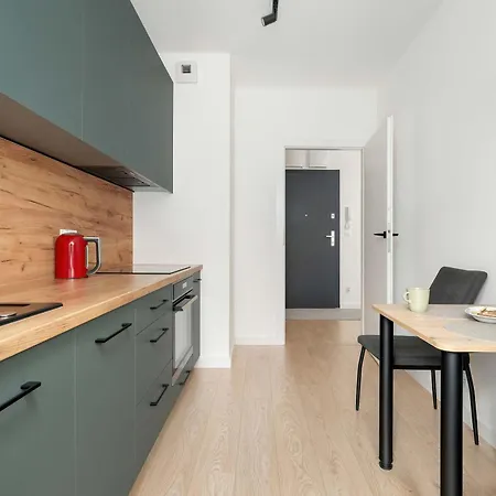 Appartement Spacious With Functional Interiors Parking & Balcony By Renters Poznań