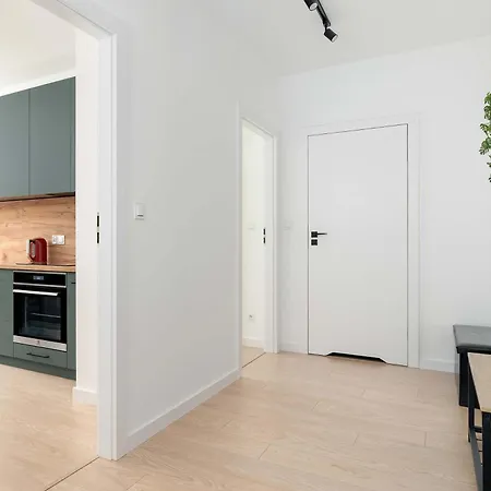 Appartement Spacious With Functional Interiors Parking & Balcony By Renters *