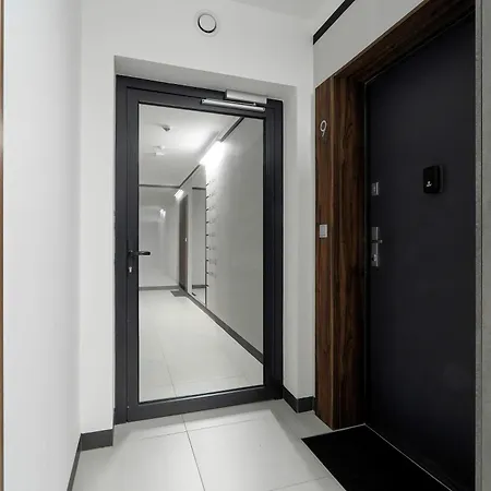 Appartement Spacious With Functional Interiors Parking & Balcony By Renters *