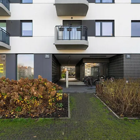 Spacious With Functional Interiors Parking & Balcony By Renters Appartement *