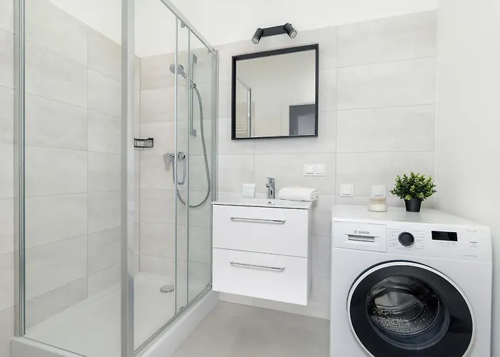 Apartman Spacious With Functional Interiors Parking & Balcony By Renters