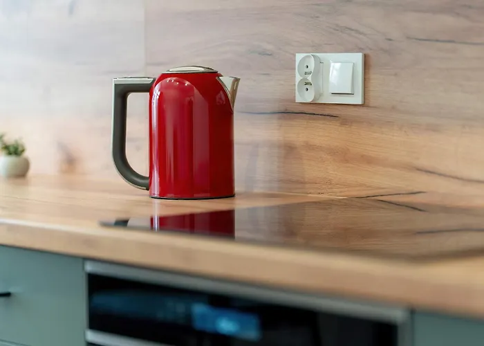 Spacious With Functional Interiors Parking & Balcony By Renters Apartman